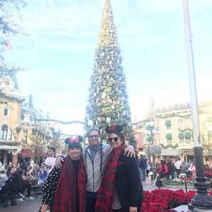 Meet your Posher, Paymaneh